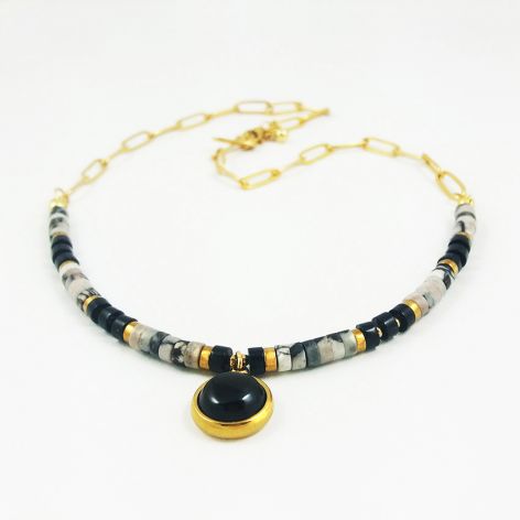 Naszyjnik z onyksem.