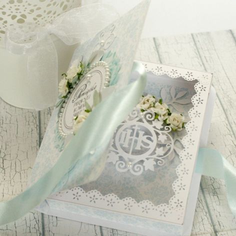 Książkowa pamiątka komunijna