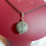 Meksykański szary agat crazy, szalony, duży, okrągły wisior - 