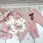 Bluza r.116 i 122 bukieciki - Bluza z kapturem i uszami.Spodnie z kokardkami