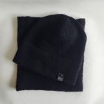 Komplet ręcznie robiony na drutach z alpaką, czarny. - czarny komplet