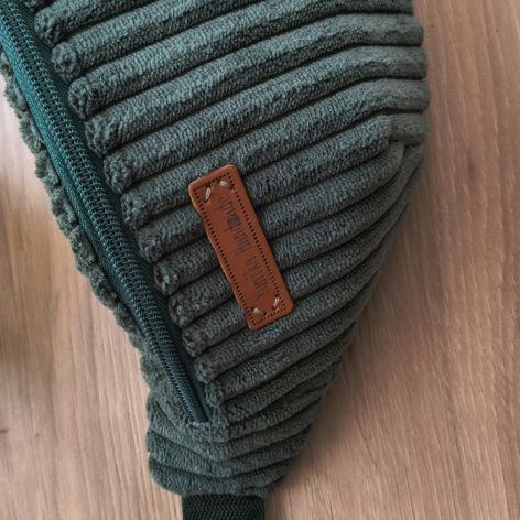 Nerka classic sztruks zielony