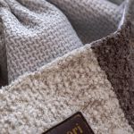 Mały workoplecak beżowo-szary baranek - 