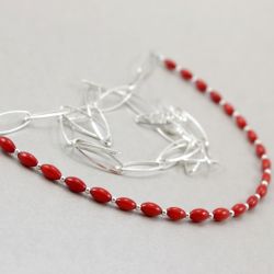 Czerwony koral i srebro - naszyjnik łańcuszek