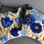 Poduszka niebieskie kwiaty tulipany - Niebieskie maki