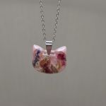 Koci Urok – komplet biżuterii z żywicy z zatopionymi kwiatami - 4