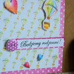 Kartka - Będziemy rodzicami! ( 2 ) - Wykonana metodą scrapbookingu z profesjonalnych materiałów z motywem serduszek i balonów