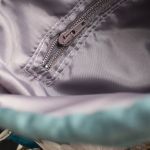 Zielona listonoszka z kominem z weluru w malowane kwiaty – handmade, unikat - 