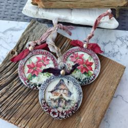 Zestaw Bożonarodzeniowych Zawieszek z Poinsecjami i Sceną Zimową