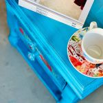 Ręcznie malowana szafka z kwiatami, nocna, piękne gałki, szybka wysyłka - 