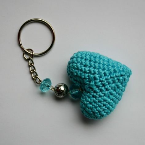 BRELOK SZYDEŁKOWE SERCE