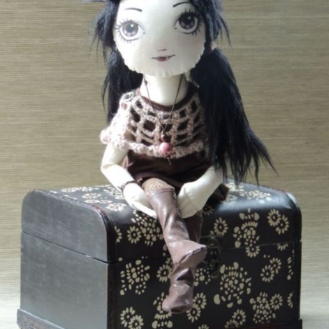 lalka tekstylna-czekoladowa Alicja