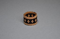 Pierścionek czarno-złoty 2