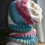 Zestaw na zimę zrobiony ręcznie na drutach - kolorowa czapka i komin - Komplet wykonany ręcznie czapka i komin