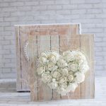 Białe róże, serce, drewno - Komplet