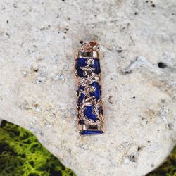 Miedziany wisior z lapisem lazuli / feniks
