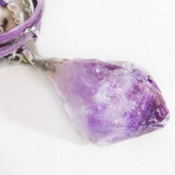 Z Surowym Ametystem i Fluorytami 