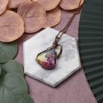 Miedziany wisior wire wrapping z tęczową druzą #219 - 