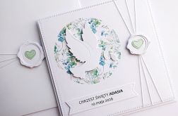 Kartka na Chrzest z gołębicą z życzeniami