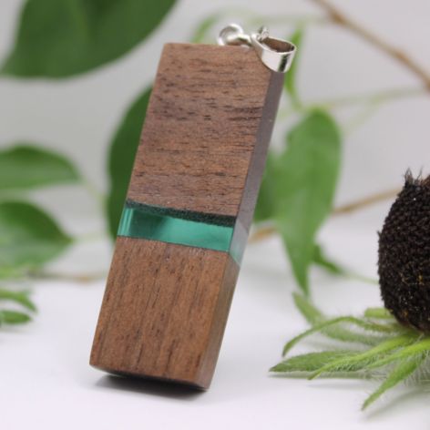 Emerald Divide, drewno i żywica epoksydowa