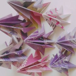 Zestaw choinek z papieru fioletowy las