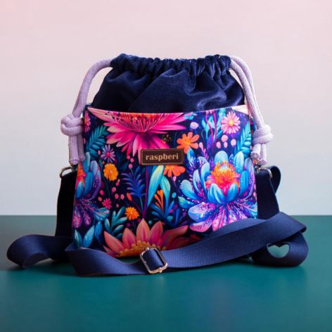 Granatowa listonoszka z kominem z weluru w kwiaty – handmade, unikat