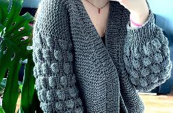 Cudowny sweterek damski