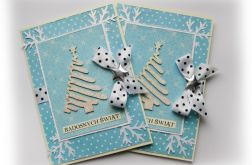 Niebieska kartka świąteczna z choinką