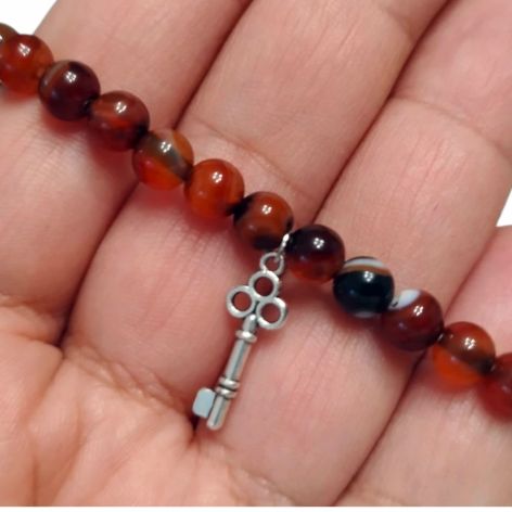 Bransoletka z kamieni brązowego agatu - równowaga i spokój