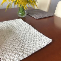 Podkładka na stół,pod talerz mech, 5mm.30x40cm