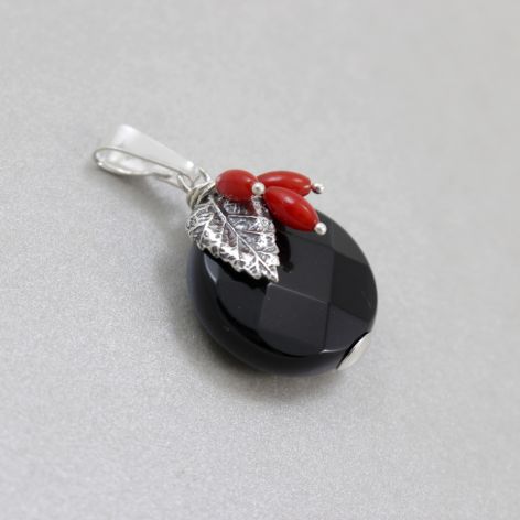 Onyks czerwony koral i srebro - wisior