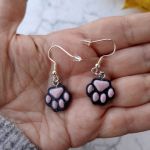 Kolczyki z żywicy w kształcie kocich łapek - 4