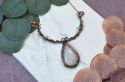 Miedziany naszyjnik wire wrapping z kamieniem księżycowym #504