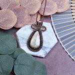 Miedziany wisiorek wire wrapping z serafinitem Aqua #518 - 