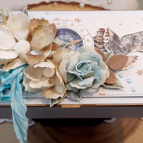 Pudełko na kawę z kwiatami