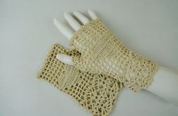 Romantyczne rękawiczki beżowe