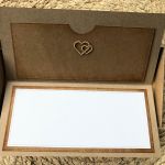 018, KARTKA NA ŚLUB W SZCZĘŚLIWĄ PODRÓŻ w stylu eco w pudełku - 