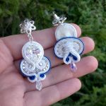 Kolczyki sutasz Queen kremowe - 