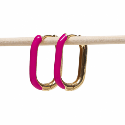 Modne kolczyki pozłacane na lato. Fuksja