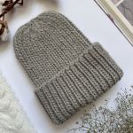 Wełniana czapka z wywinięciem - szara - Gruba wełniana czapka oversize z bardzo szerokim wywinięciem