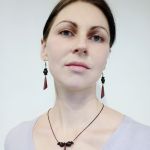 Zestaw biżuterii, kolczyki i wisiorek z drewna egzotycznego - 