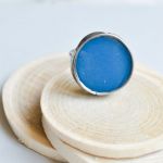 Ciemny błękit - pierścionek ze szkłem - 