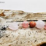 Breloczek z kamieni naturalnych - różówy - 