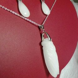 Biały jadeit, elegancki zestaw biżuterii - wisior i kolczyki, srebro