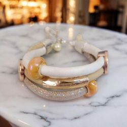 Bransoletka rzemykowa beż. 