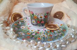 Ręcznie malowany komplet stokrotki na łące 250 ml.