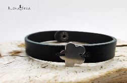 Damska bransoletka skórzana z kwiatkiem