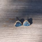 Kolczyki niebieskie serduszka "Niebiańskie" - Ceramiczne kolczyki serca