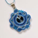 Wisiorek niebiesko-srebrny I - wisiorek wykonany jest w kolorystyce niebiesko-srebrnej