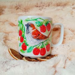 Malinowy wróbel kubek ręcznie malowany 300 ml.